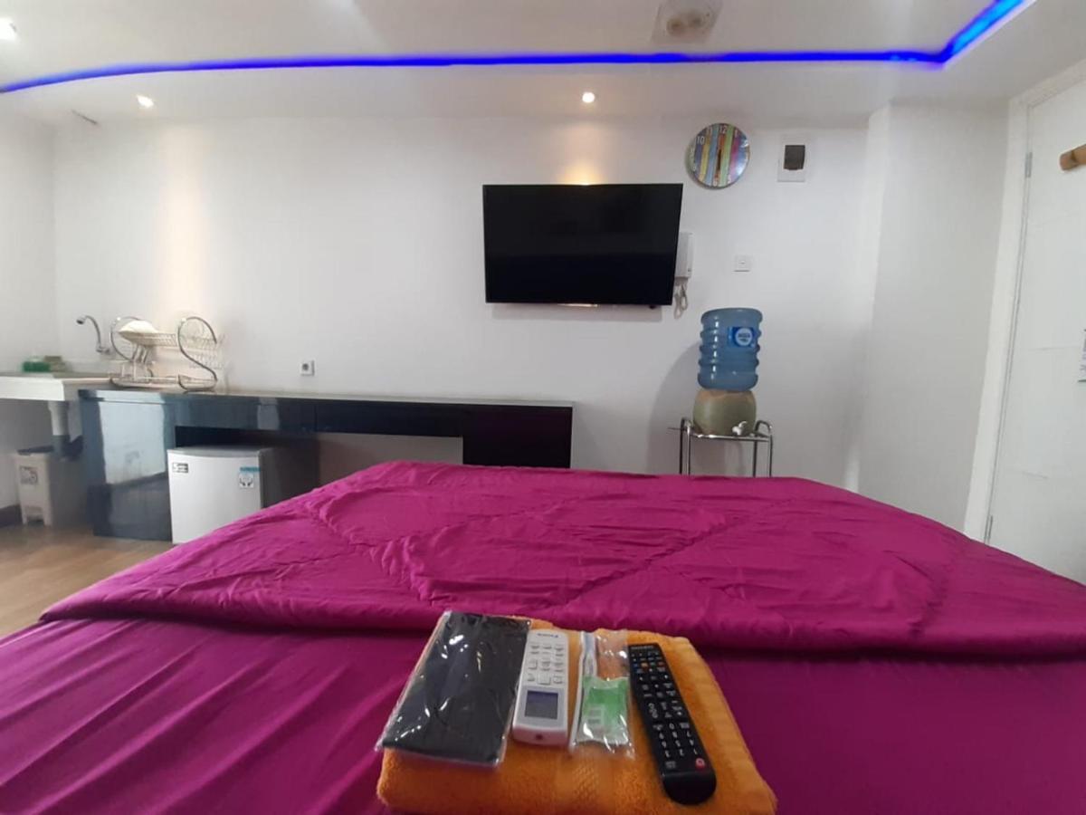 Apartemen Bassura City By Maezura Property Jakarta Buitenkant foto