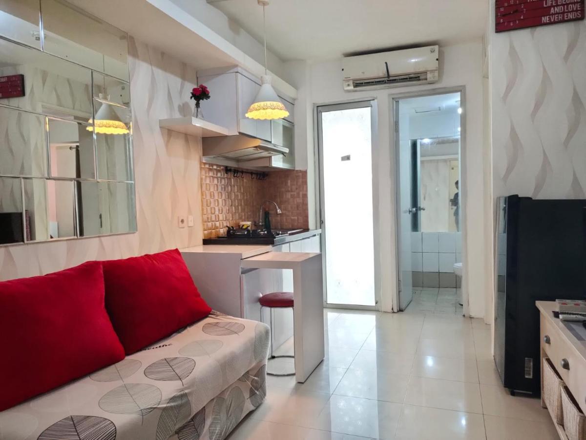 Apartemen Bassura City By Maezura Property Jakarta Buitenkant foto