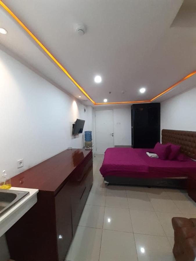 Apartemen Bassura City By Maezura Property Jakarta Buitenkant foto