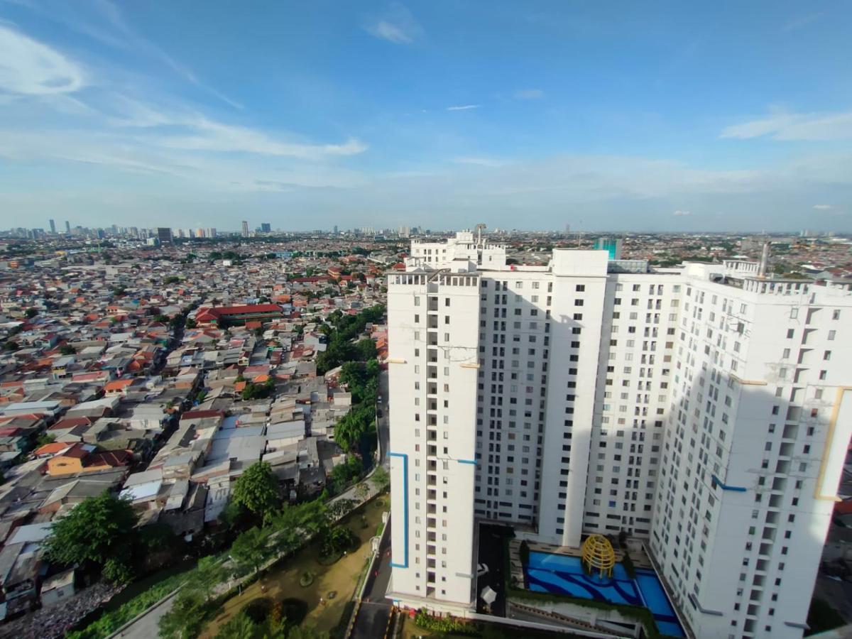 Apartemen Bassura City By Maezura Property Jakarta Buitenkant foto